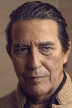 Ciarán Hinds profil kép