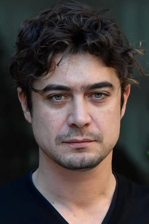 Riccardo Scamarcio profil kép