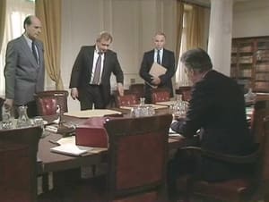 Yes, Prime Minister 2. évad Ep.2 2. epizód