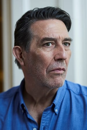 Ciarán Hinds profil kép