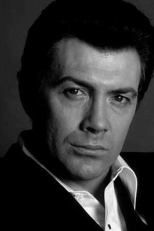 Lewis Collins profil kép