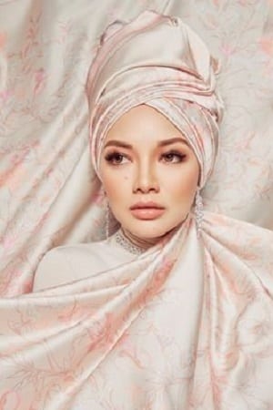 Neelofa profil kép