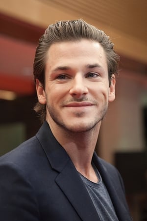 Gaspard Ulliel profil kép