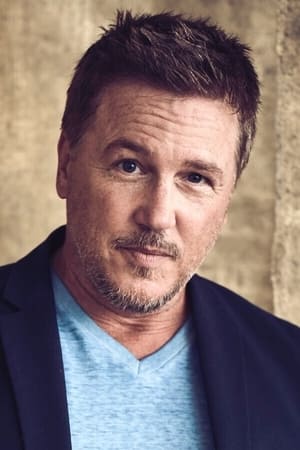 Lochlyn Munro profil kép